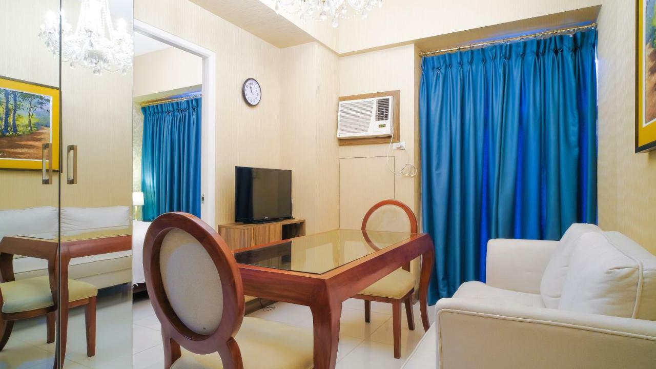 Currency Serviced Suites Manila Exteriör bild